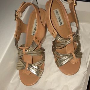 Steve Madden wedges